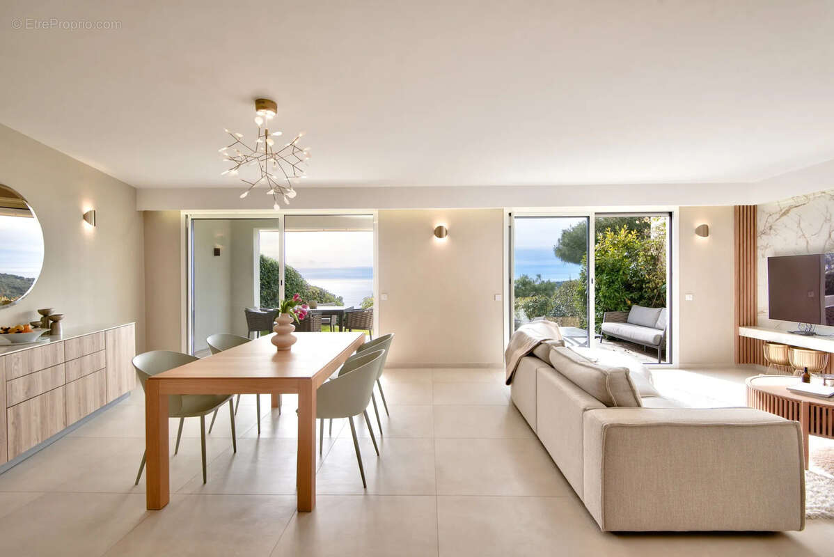 Appartement à VILLEFRANCHE-SUR-MER