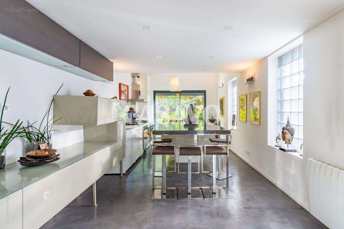 Maison à IVRY-SUR-SEINE