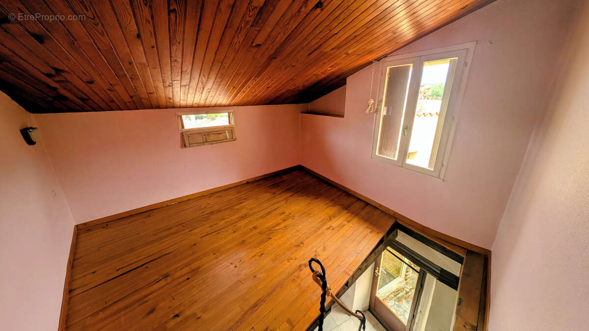 Maison à LAROQUE-DES-ALBERES