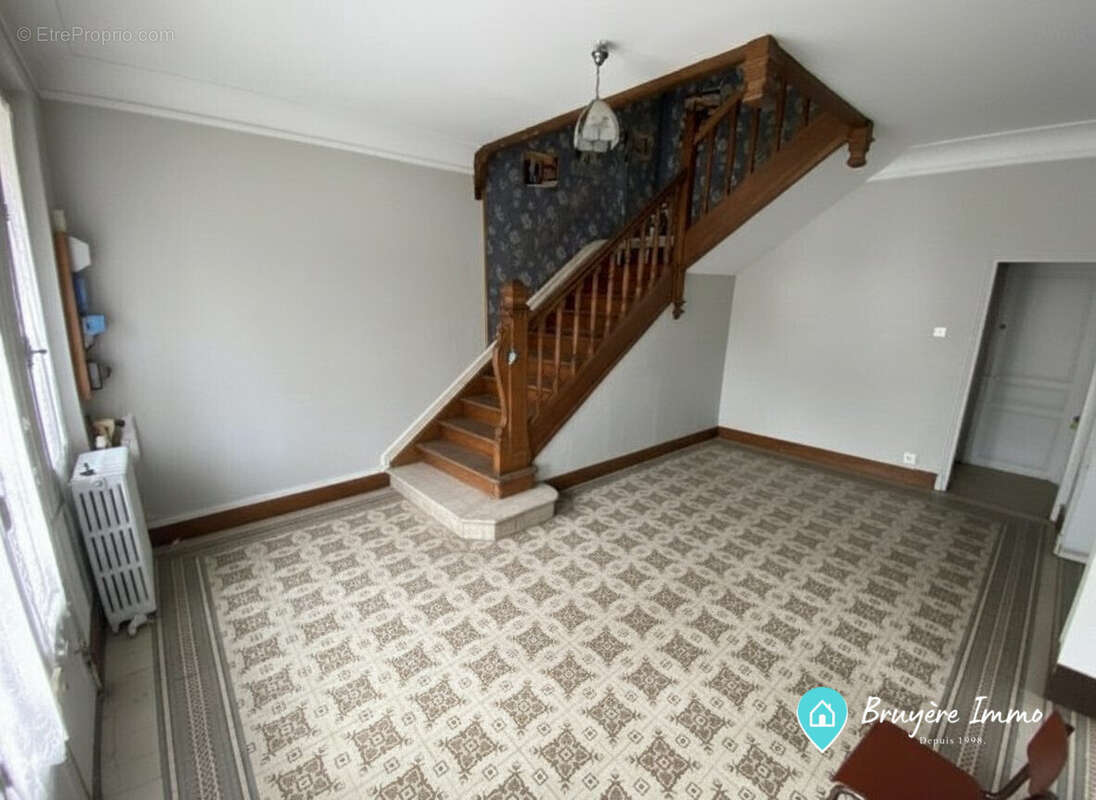 Maison 165 m² à Hirson  - photo 2