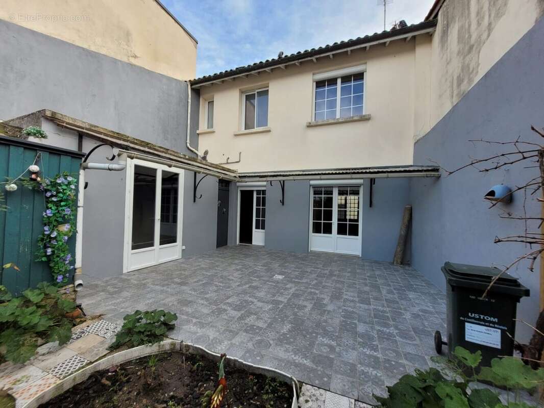 Maison à SAINTE-FOY-LA-GRANDE