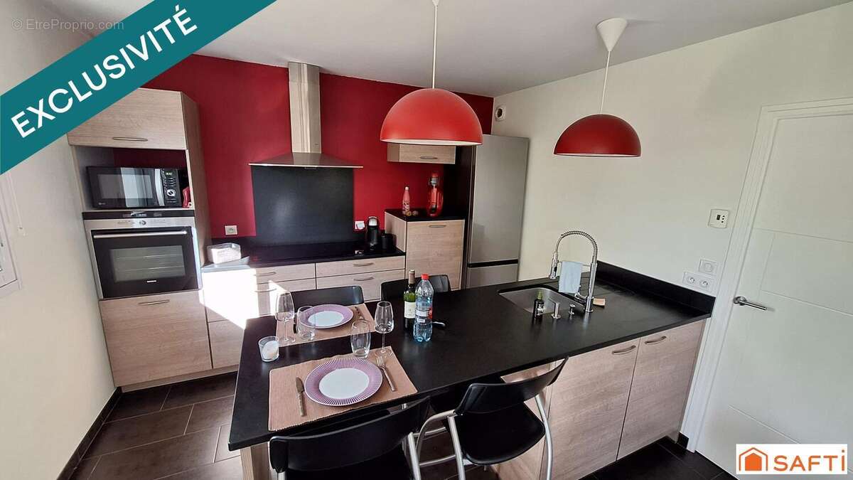 Maison 125 m² à Saint-Yvi  - photo 3