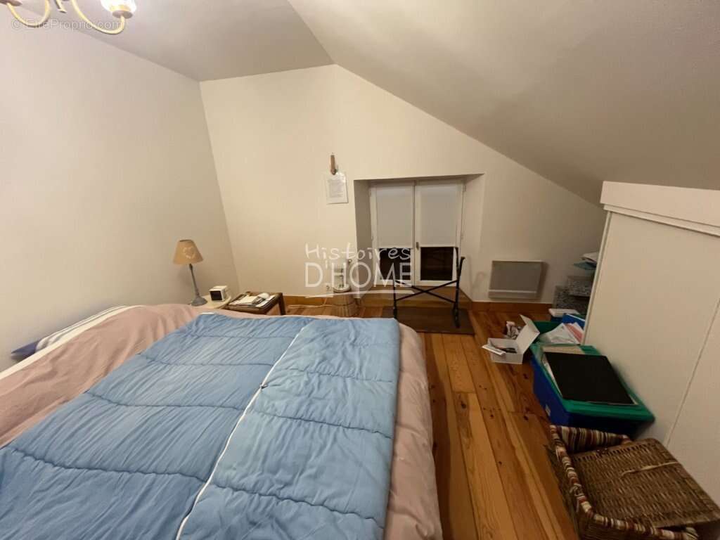 Maison à JOUY-LE-CHATEL