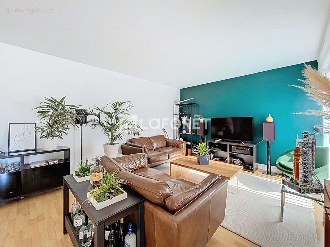 Appartement à VERNEUIL-SUR-SEINE