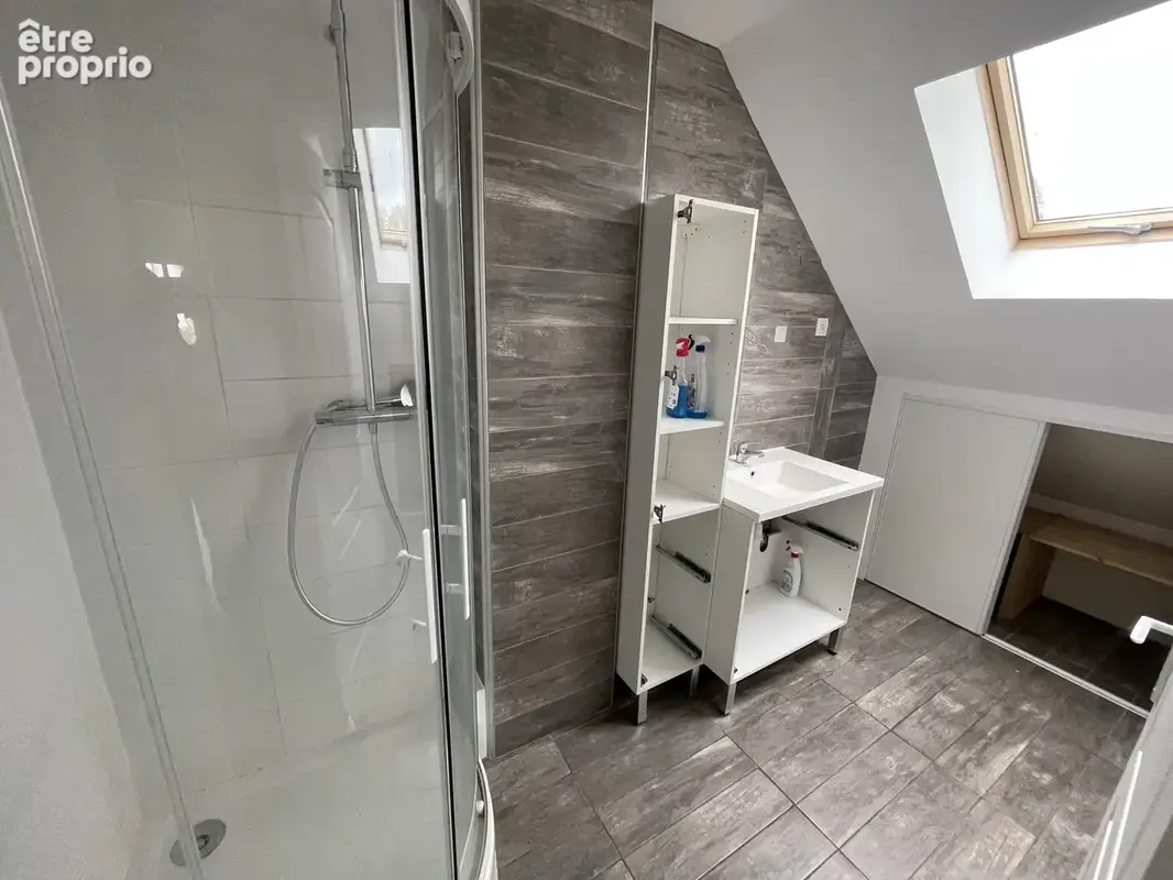 TOURLAVILLE, maison de ville - photo 9