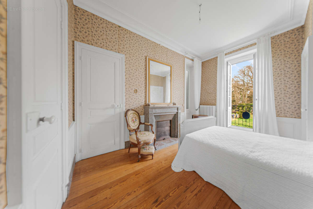 Maison à SAINT-GERVAIS-EN-VALLIERE
