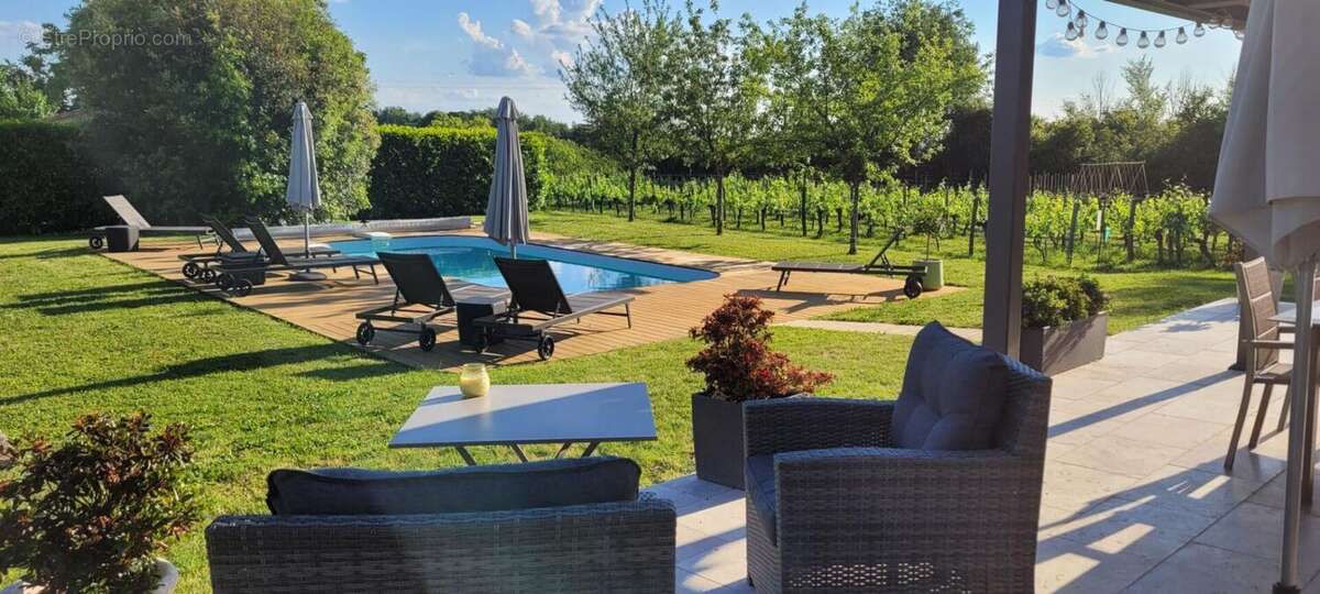 Maison à SAINTE-FLORENCE