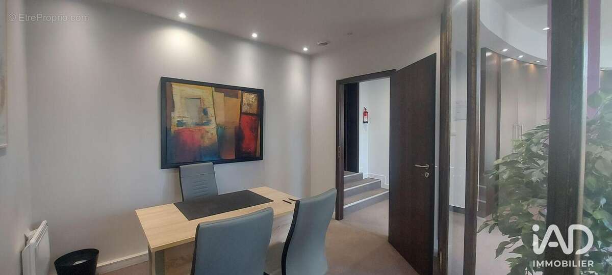 Photo 5 - Commerce à TALANGE