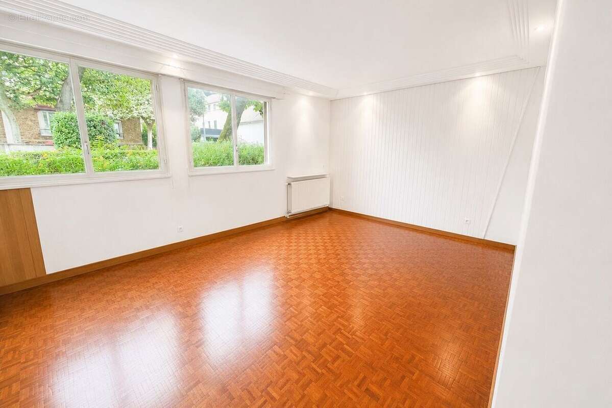 Appartement à SAINT-MAUR-DES-FOSSES