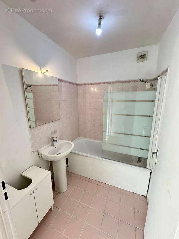 Appartement à COURCOURONNES