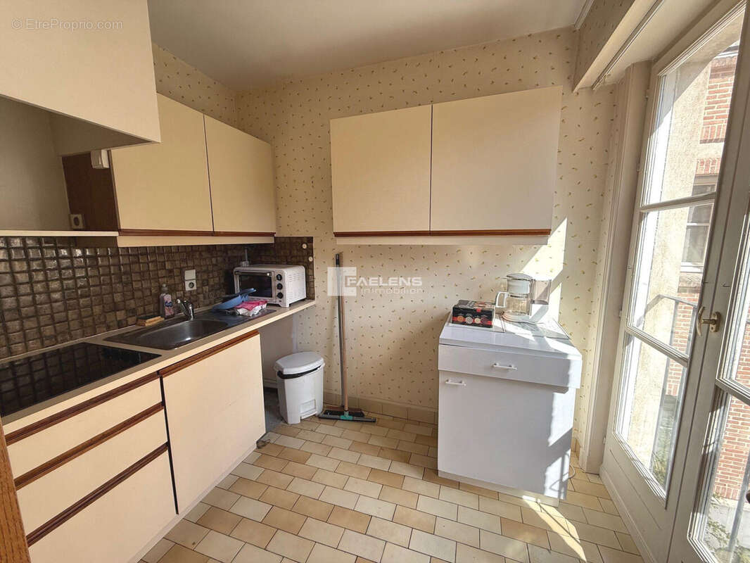 Appartement 84 m² à Lille  - photo 3