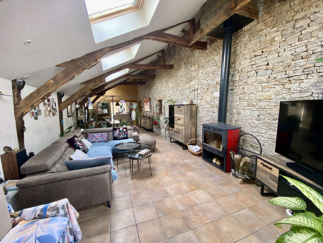 Maison à SAINT-GERMAIN-SUR-ILLE