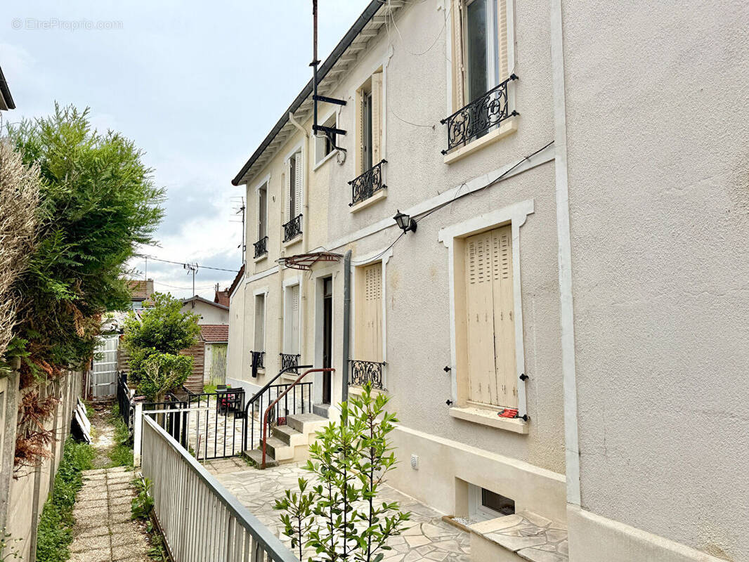 Appartement à BEZONS