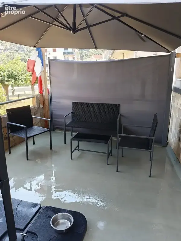 À VENDRE   Charmant F2 en centre-ville avec extérieur et atelier - photo 8