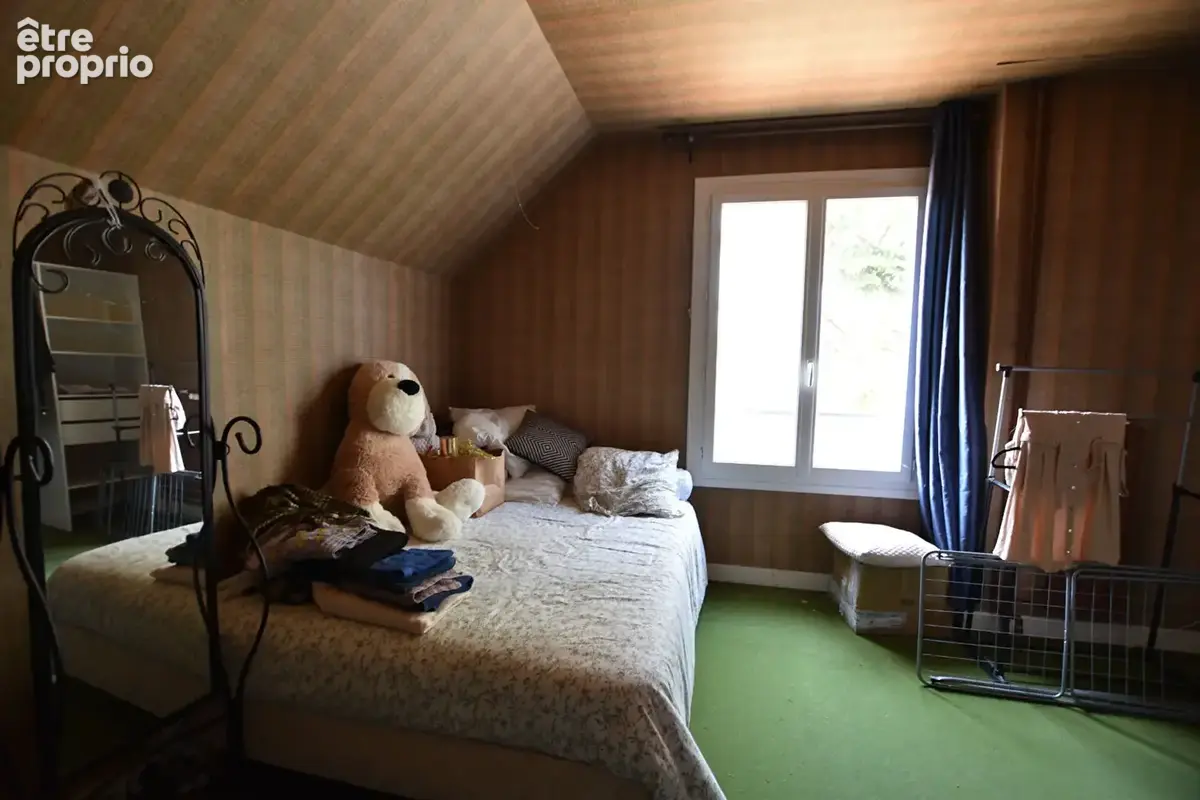 Proche Saint Pourçain sur Sioule, maison familiale de 5 chambres - photo 13