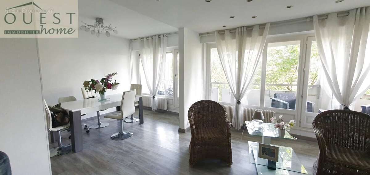 Appartement à LYON-9E