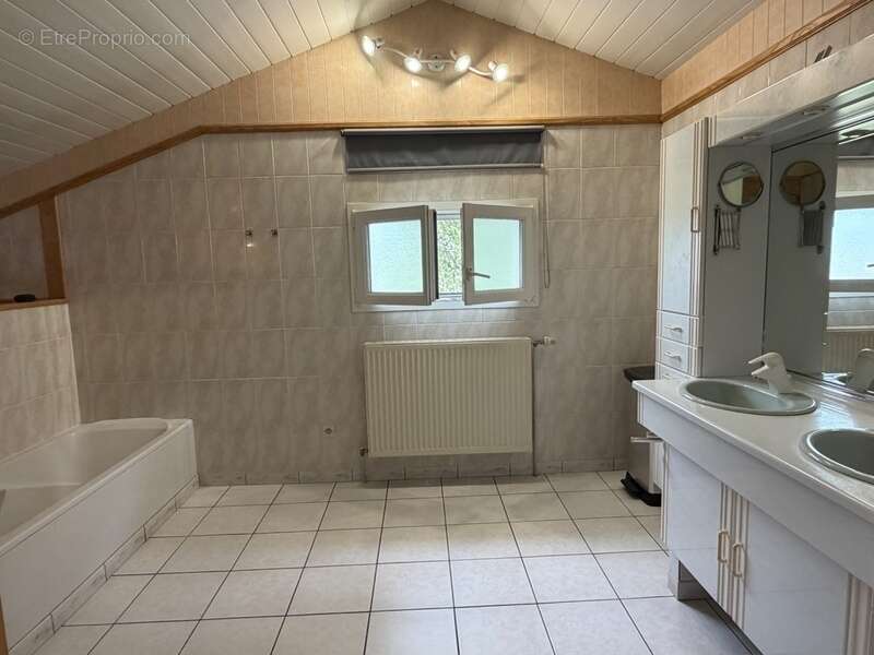 Pavillon individuel sur sous-sol semi-enterré - photo 9