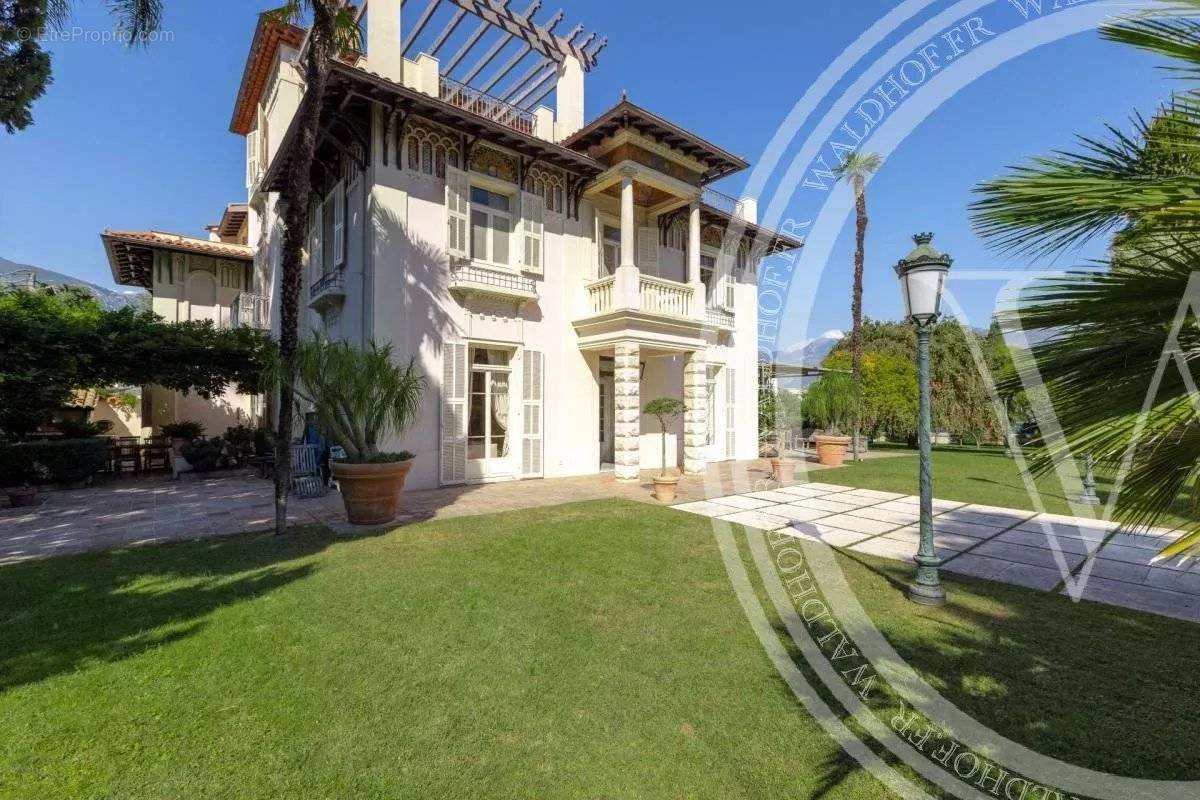 Maison à ROQUEBRUNE-CAP-MARTIN