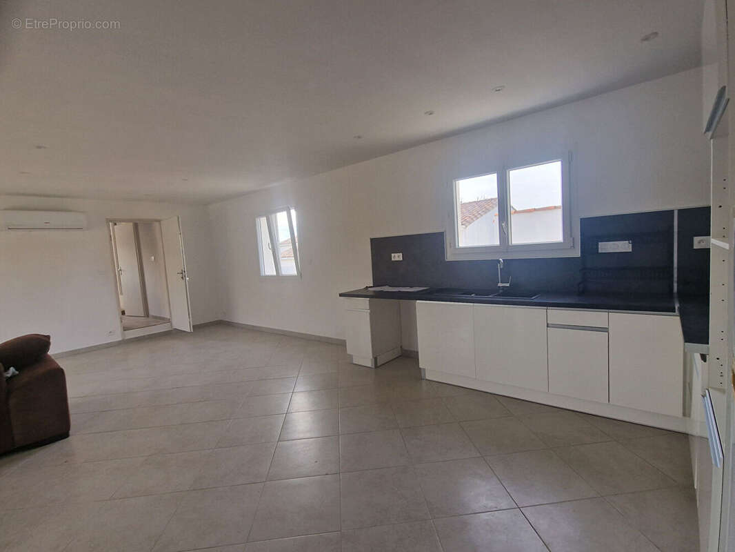 Maison à ALLEGRE-LES-FUMADES