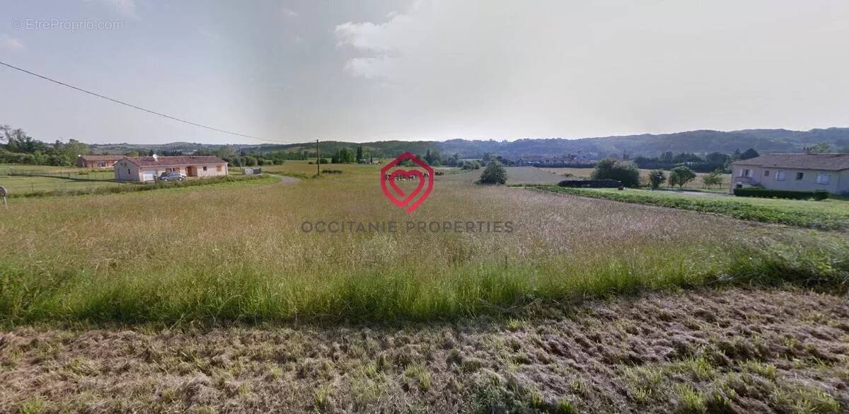 Terrain à ARTIGAT