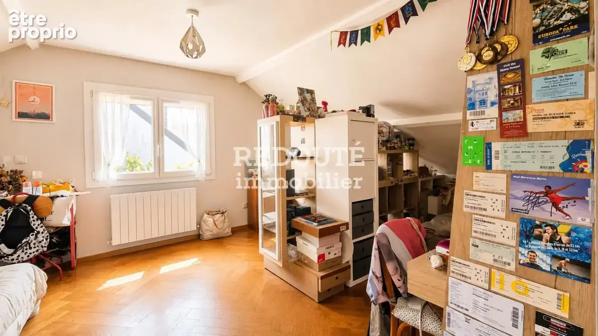 A vendre - muizon pavillon familial 5 chambres avec sous-sol - photo 8