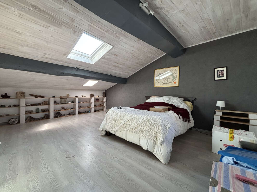 Maison à TONNAY-CHARENTE