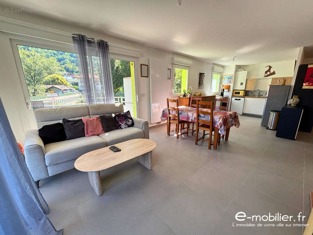 Appartement 78 m² à Aigueblanche  - photo 2