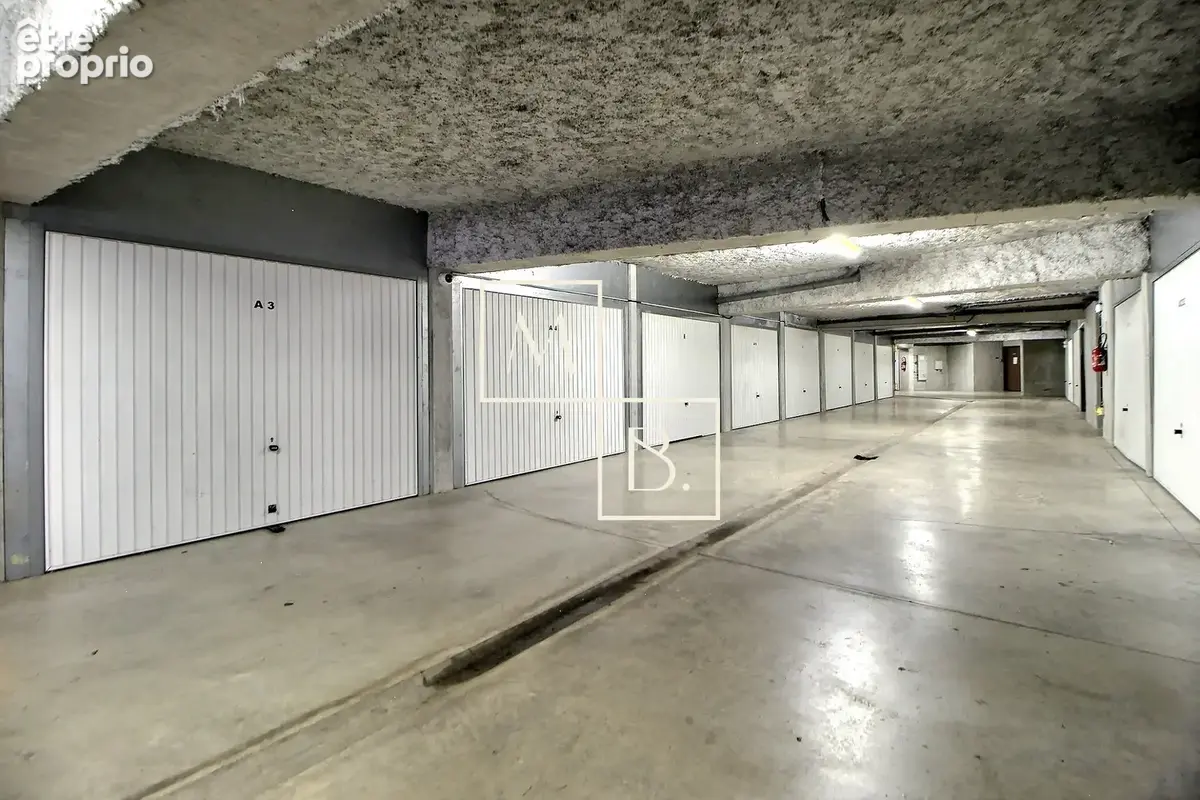 À vendre, Montpellier secteur Croix d'Argent, garage box de 14,38 m2 en sous-sol. - photo 3