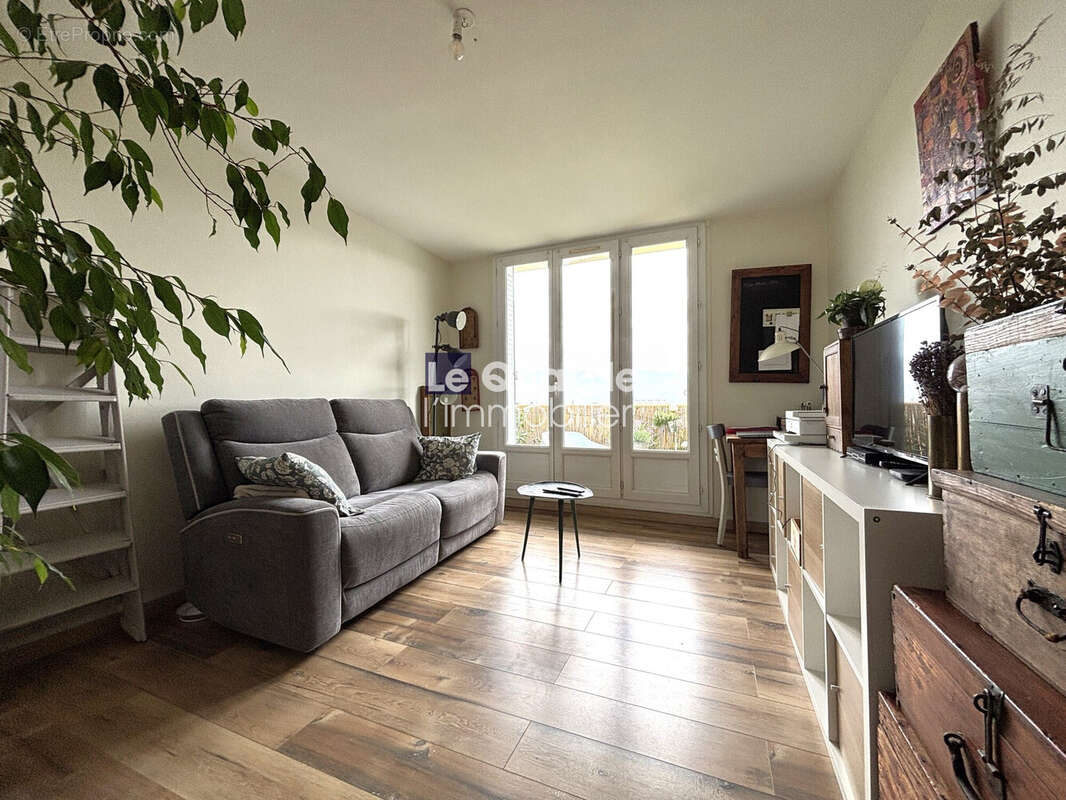 Appartement à FONTAINE