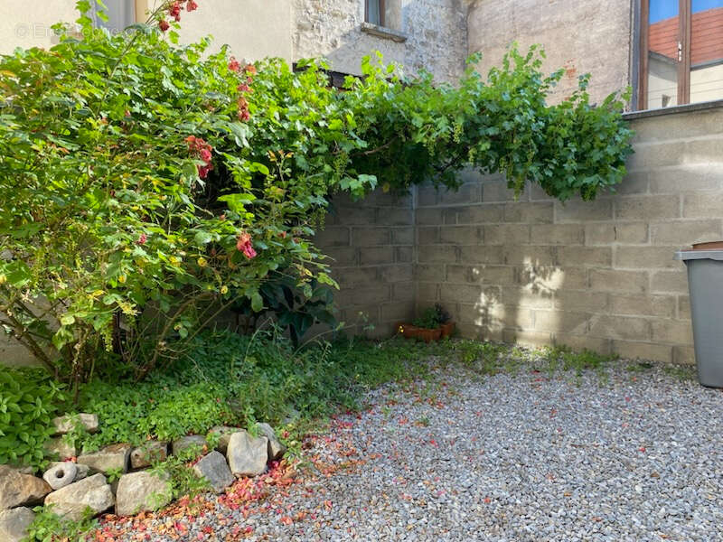 Maison 97 m² à Conflans-Sainte-Honorine  - photo 3