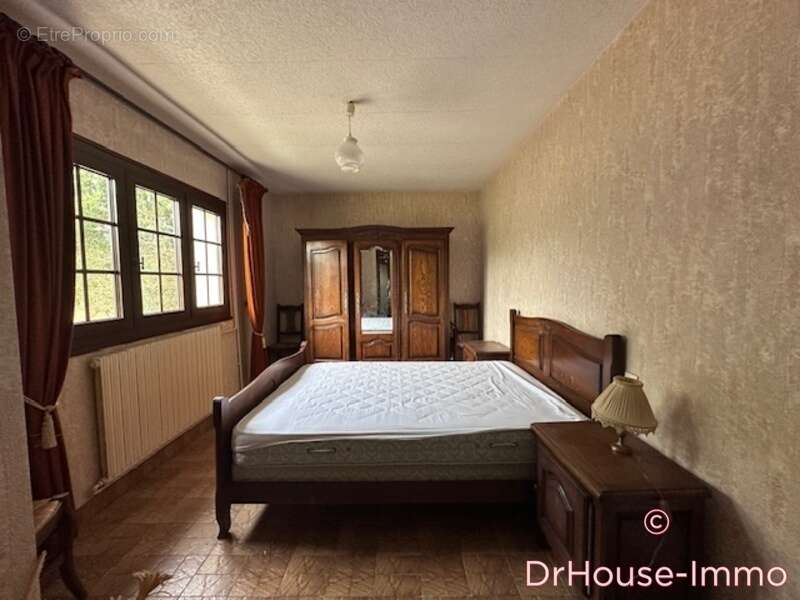 Maison à COURCEBOEUFS