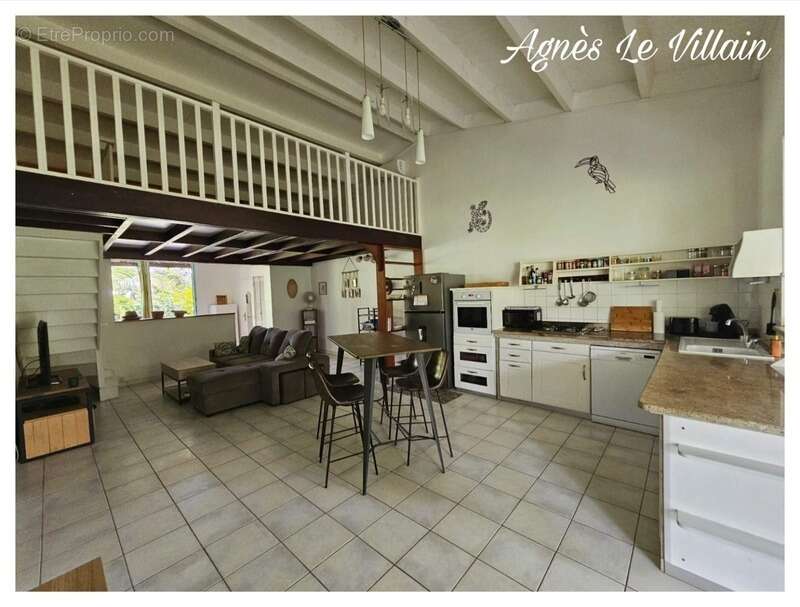 Maison à SAINTE-ROSE