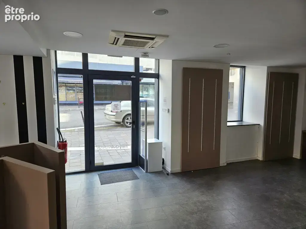 Local commercial - photo 6