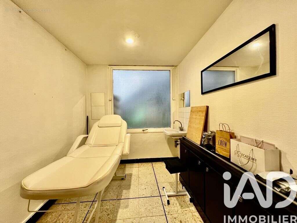 Photo 4 - Commerce à PARAY-VIEILLE-POSTE