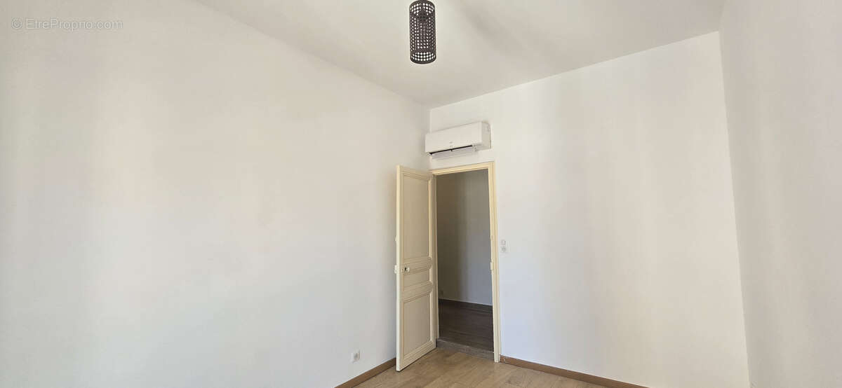 Tres bel appartement 2 chambres  et balcons à Propriano - photo 9