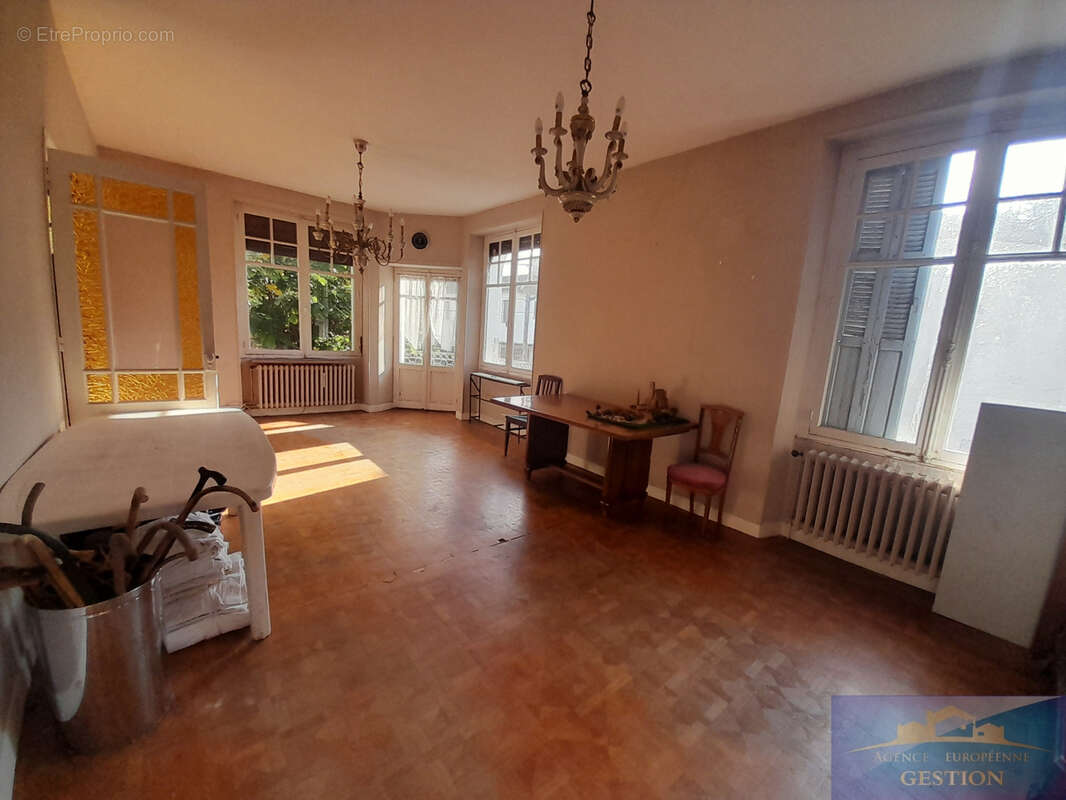 Maison à LOURDES