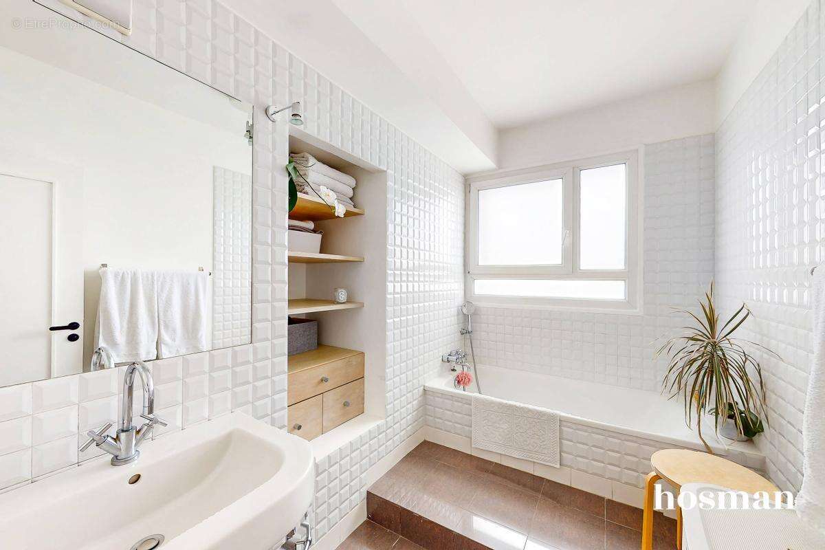 Appartement à PARIS-19E