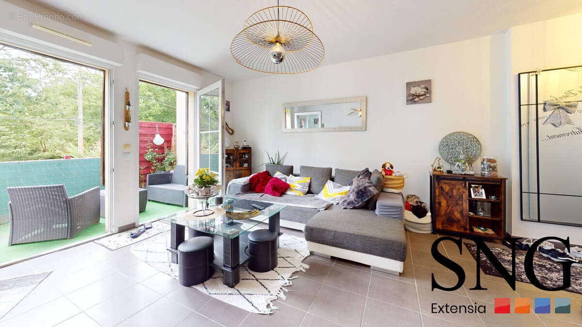 Appartement à ARES