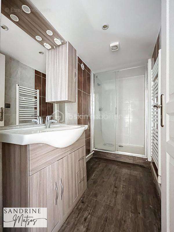 Appartement à CREMIEU