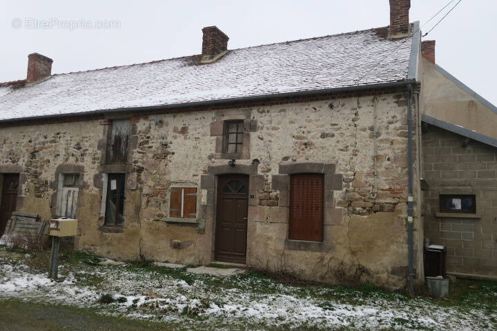 Maison à TREIGNAT