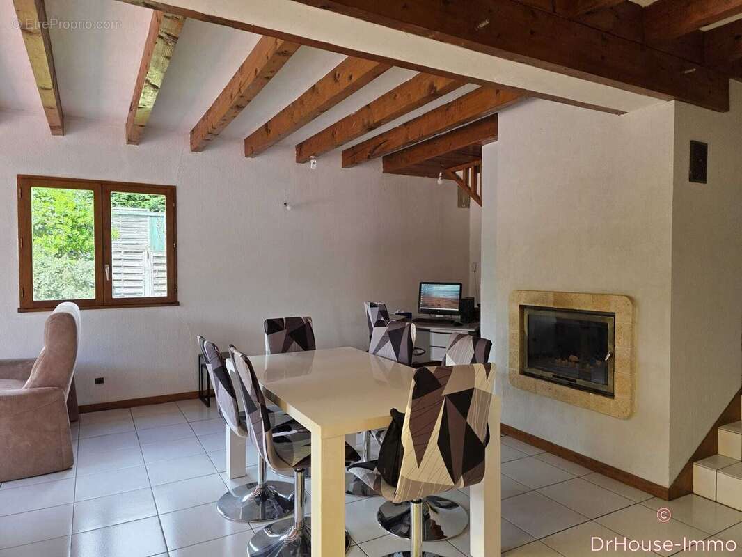 Maison à BLANQUEFORT
