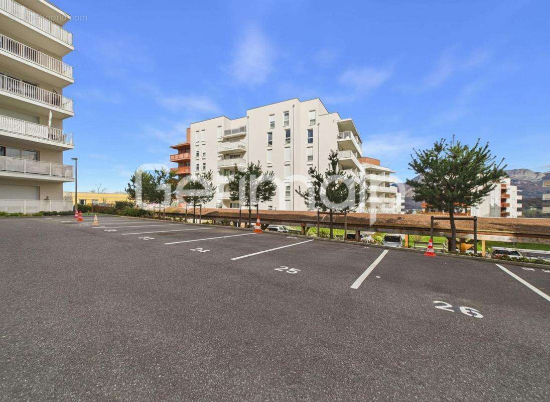 Appartement à SEYNOD