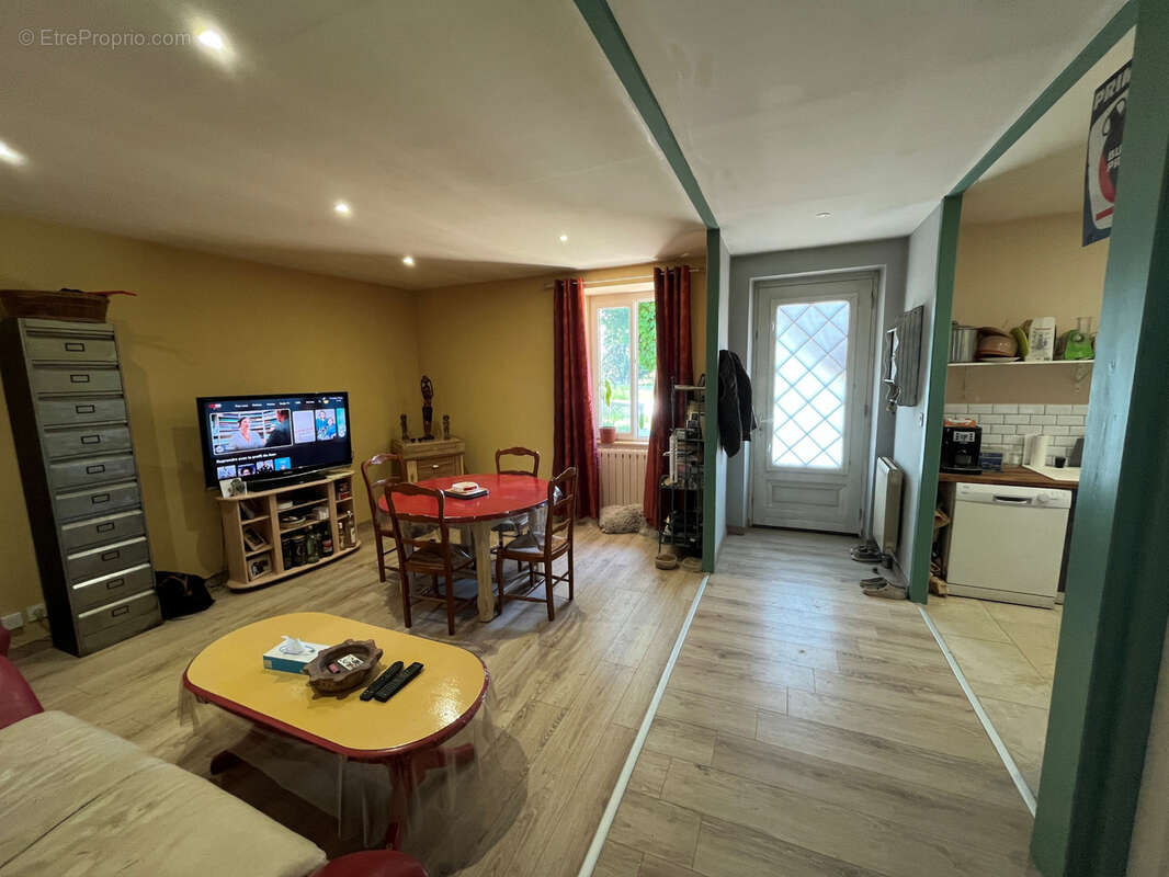Maison à SIMANDRE