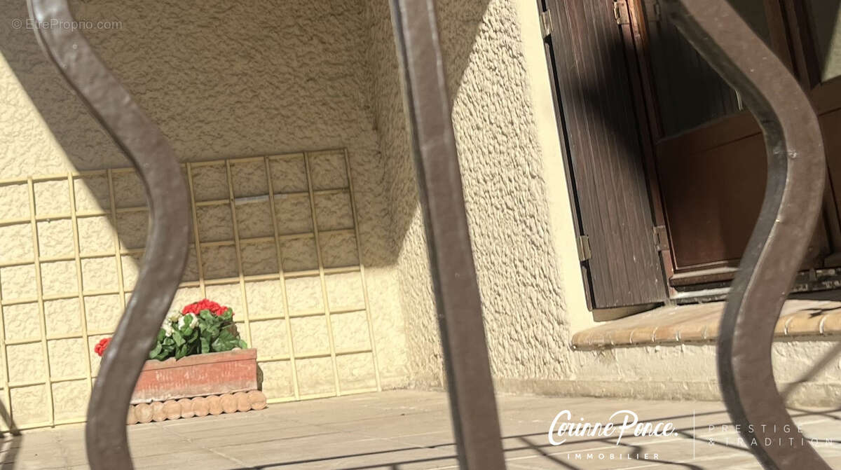 Nimes jean jaures  p3  90m2 avec terrasse ascenseur cave et garage dans residence securisee - photo 10