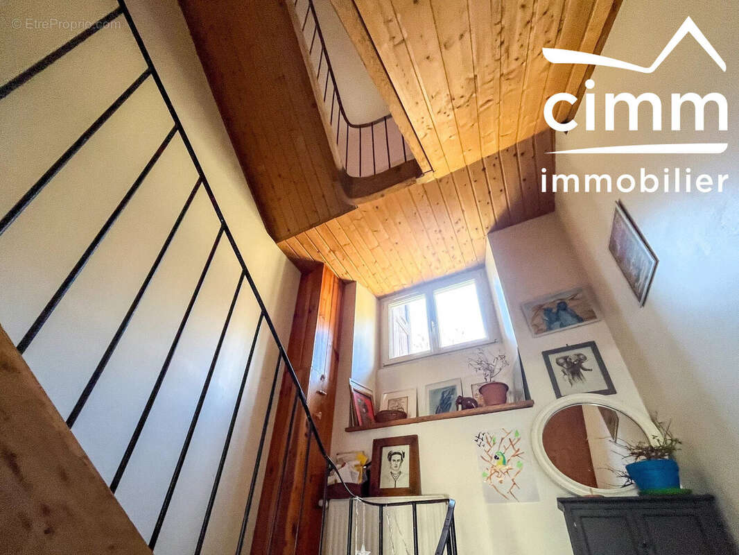 Maison 129 m² à La Terrasse  - photo 5