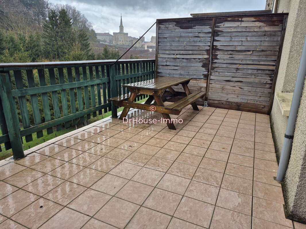 Maison à MONTFAUCON-EN-VELAY