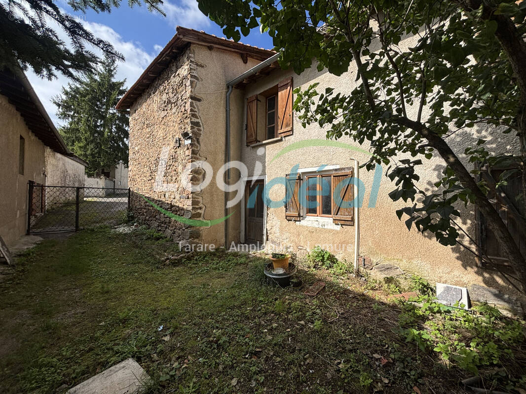 Maison à MONTCHAL