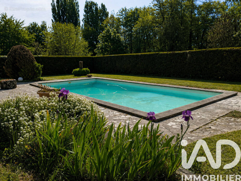 Photo 1 - Maison à COUTRAS
