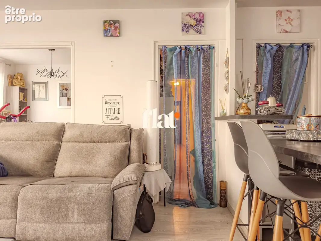 T4 81 m2   île de nantes / vincent-gâche   t4, double séjour et possibilité 3 chambres - photo 23