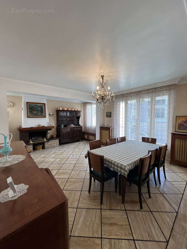 Maison à TREMBLAY-EN-FRANCE